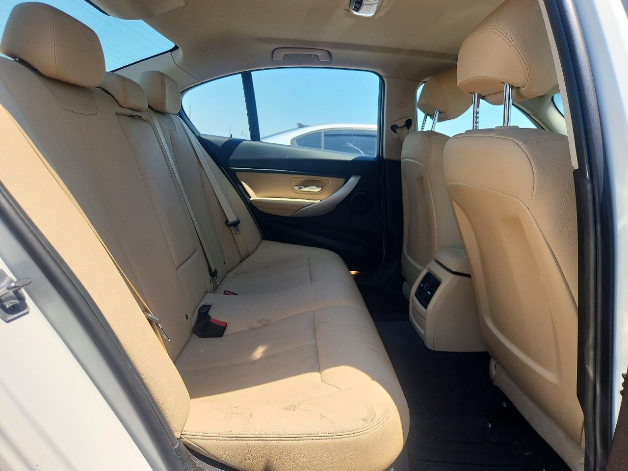 2018 BMW 320 I - zdjęcie 10