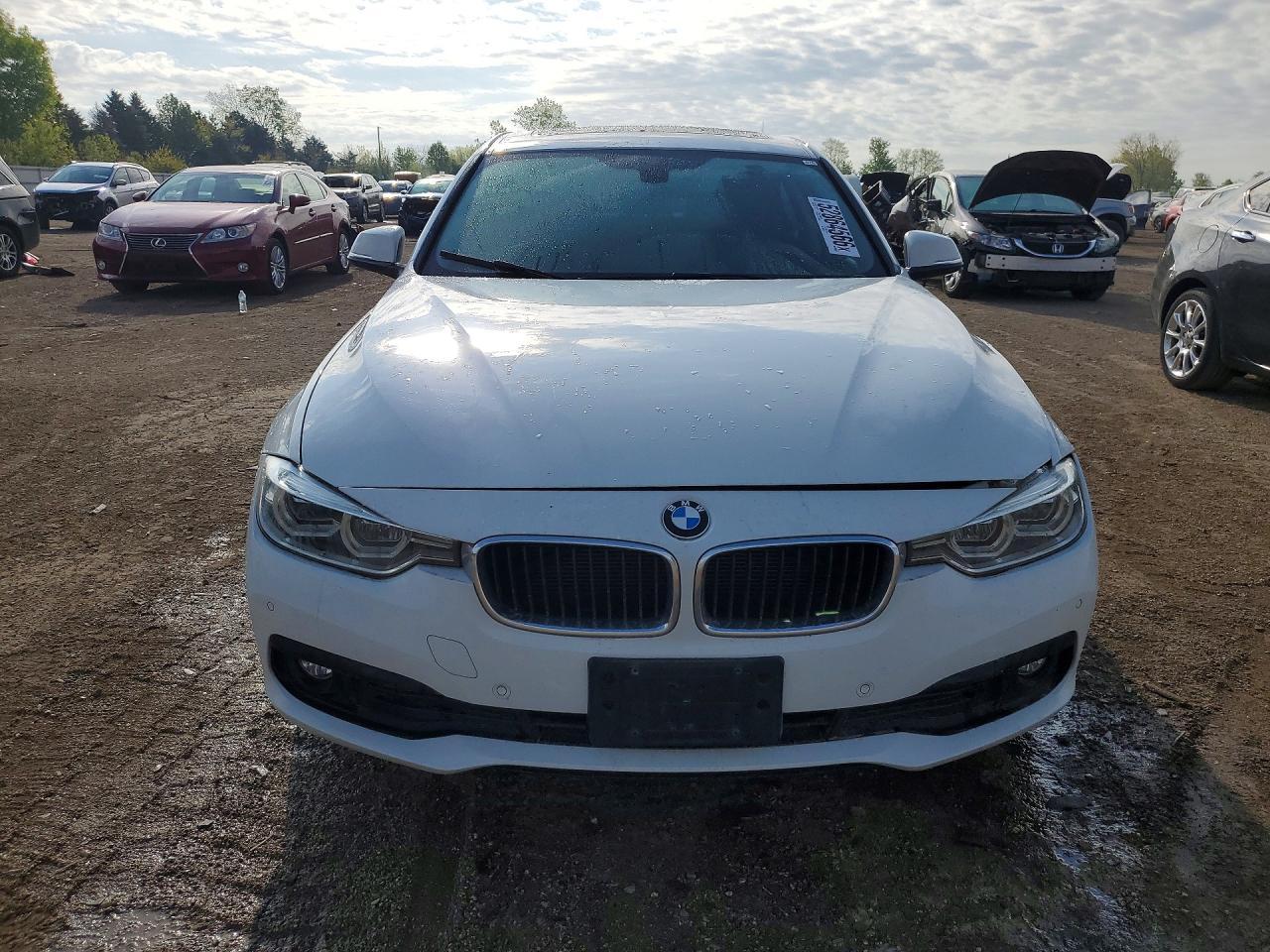 2018 BMW 320 Xi - zdjęcie 5