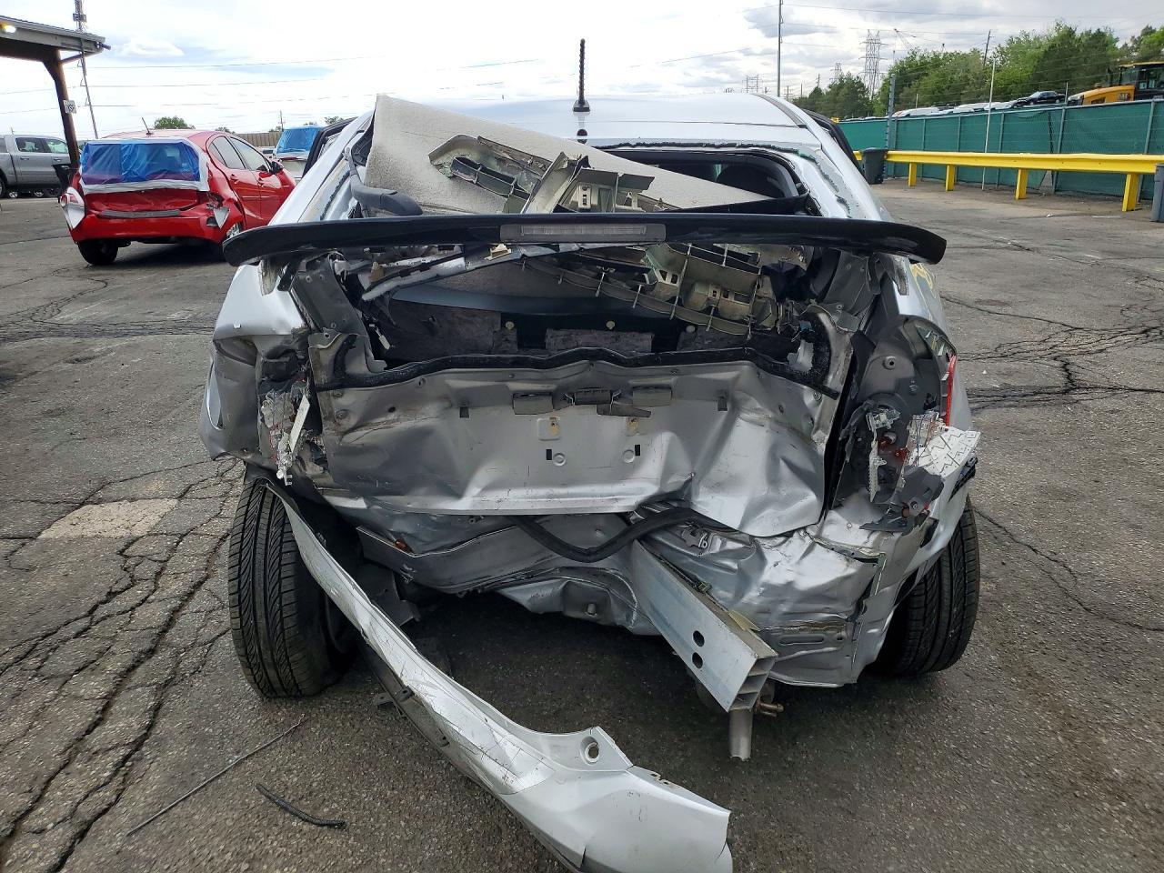 2013 Toyota Prius Two - zdjęcie 6