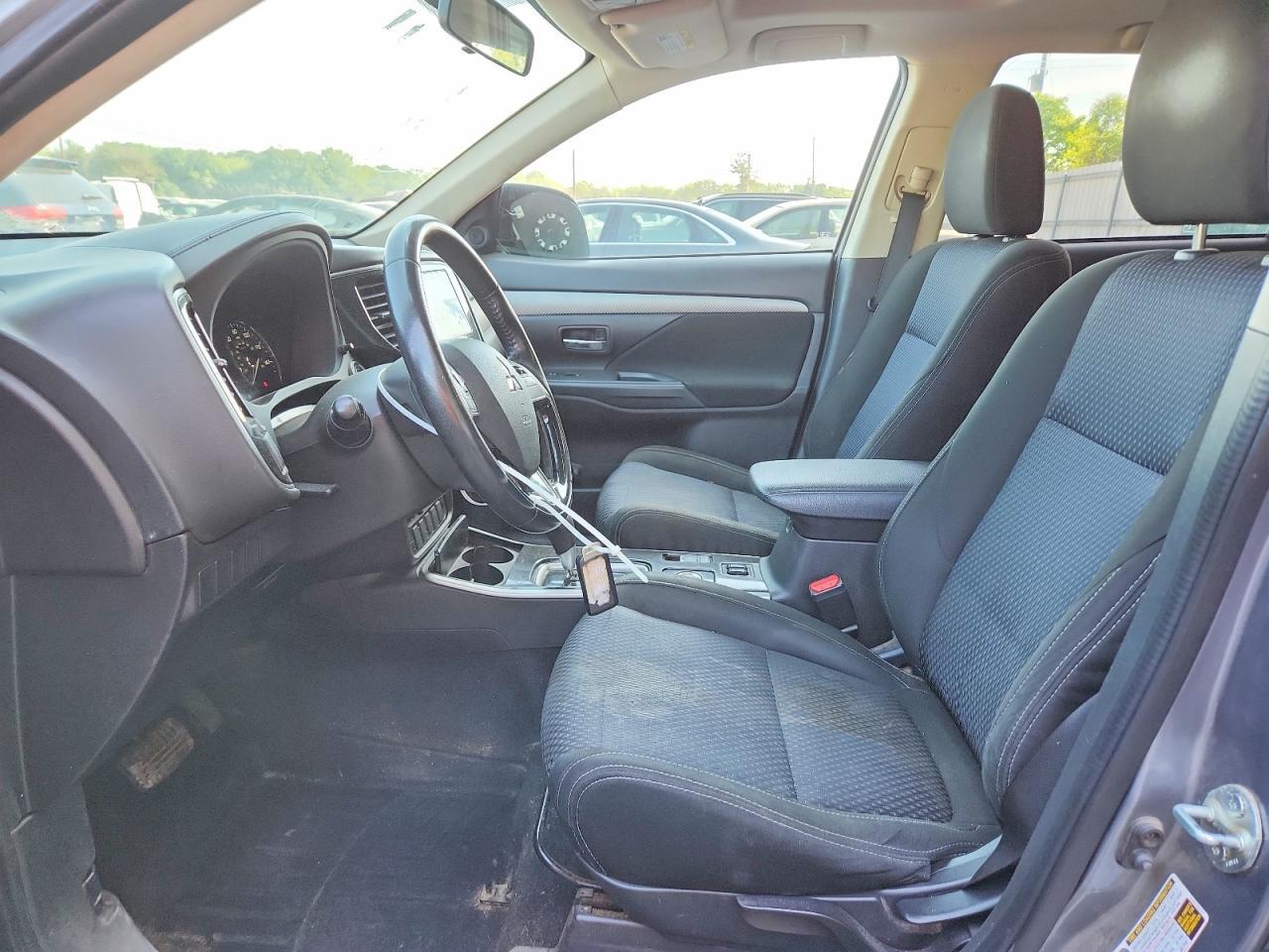 2017 Mitsubishi Outlander Se - zdjęcie 7