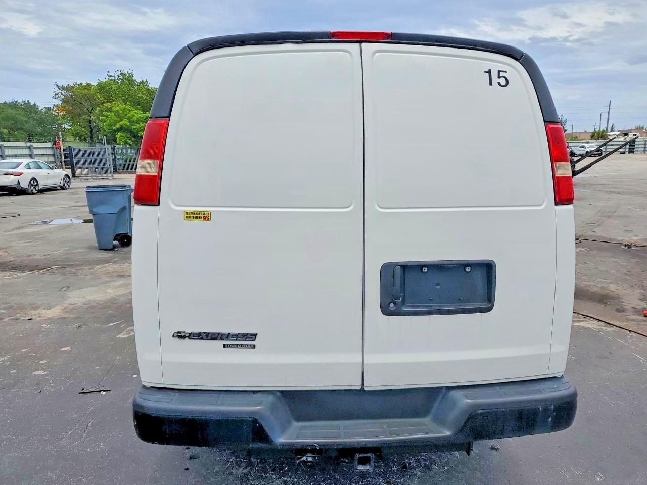2015 Chevrolet Express G3500 - zdjęcie 6