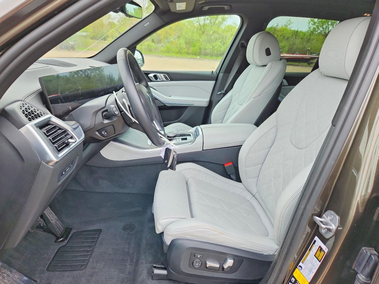 2024 BMW X5 xDrive40I - zdjęcie 7