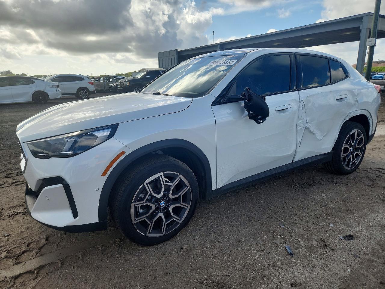 2026 BMW X2 xDrive28I - zdjęcie główne