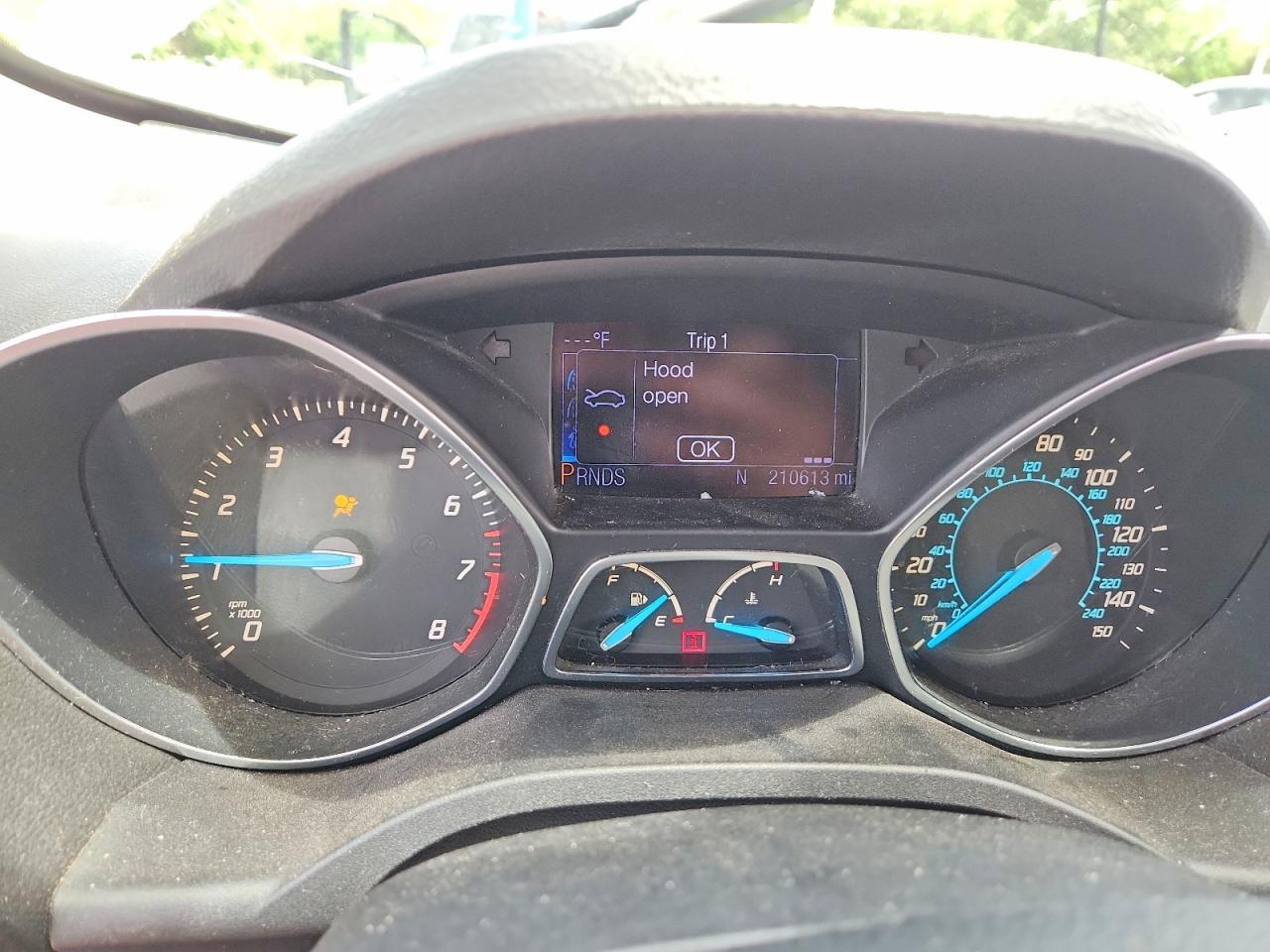 2013 Ford Escape Titanium - zdjęcie 9