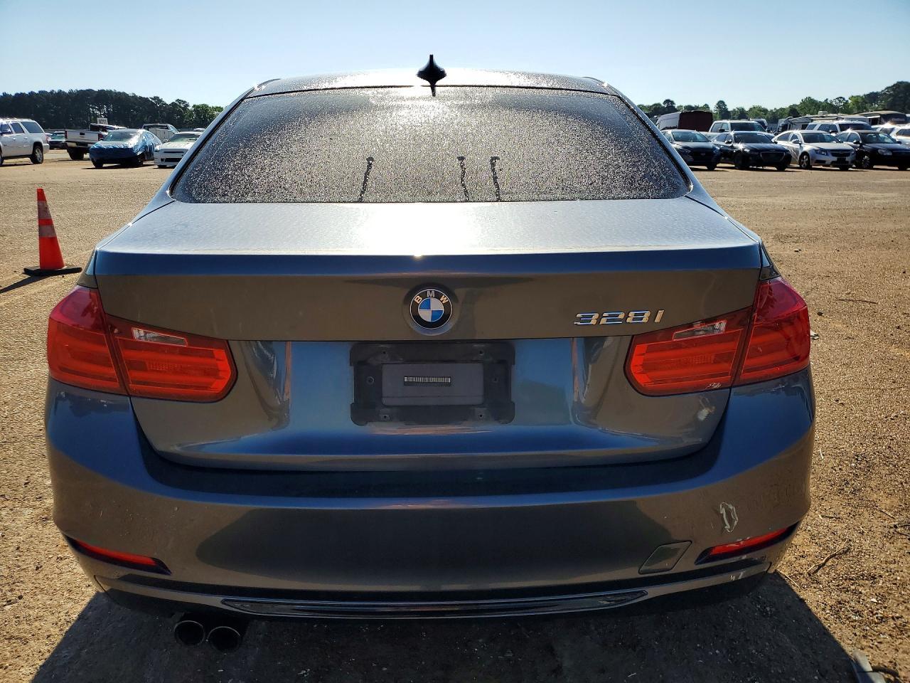 2015 BMW 328 I - zdjęcie 6