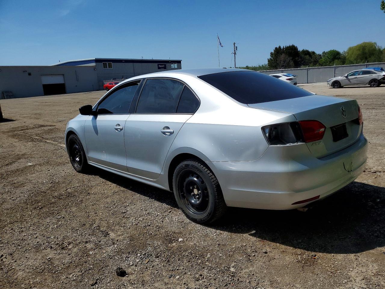 2013 Volkswagen Jetta Base - zdjęcie 2