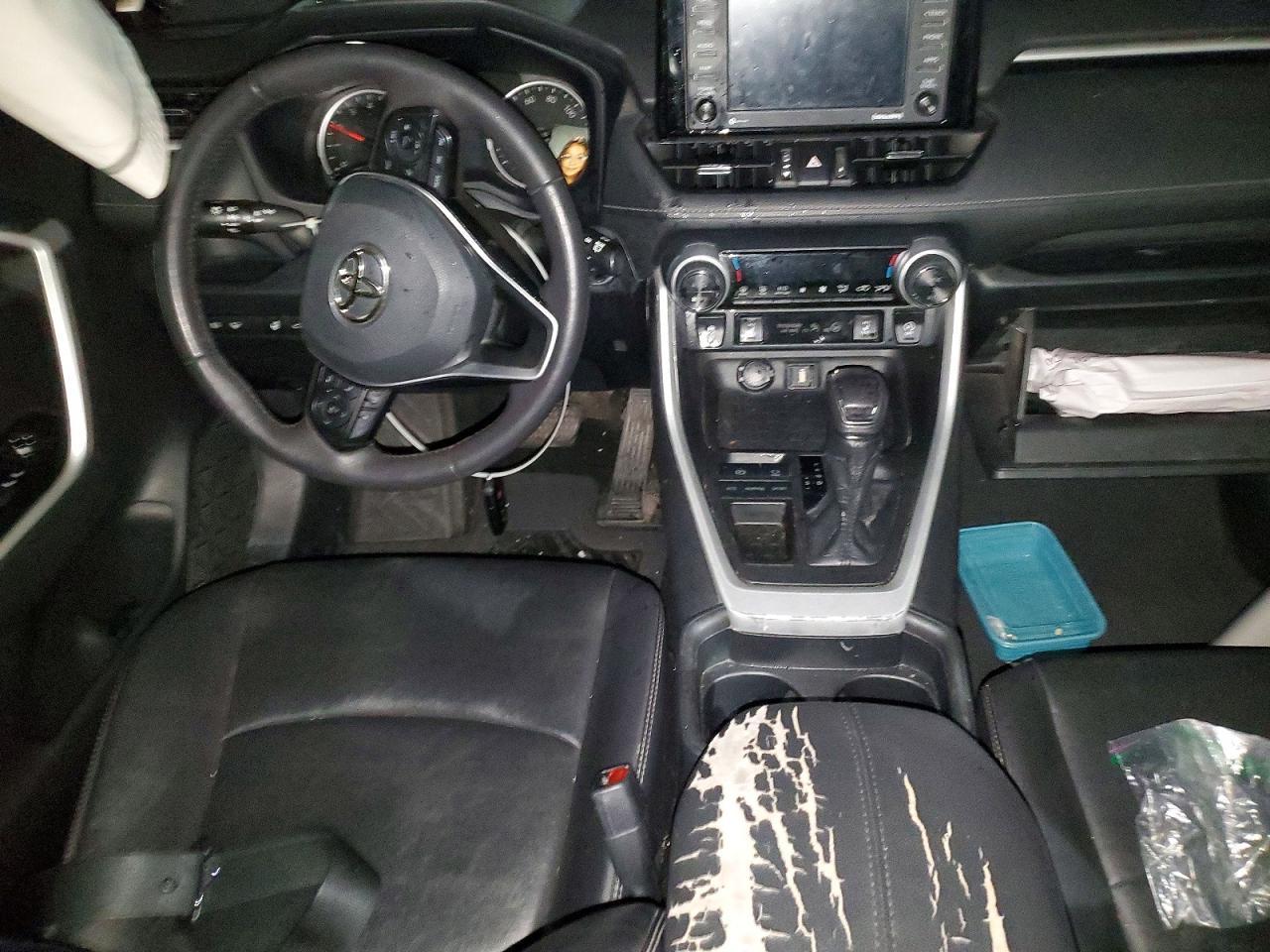 2021 Toyota Rav4 Xle Premium - zdjęcie 8