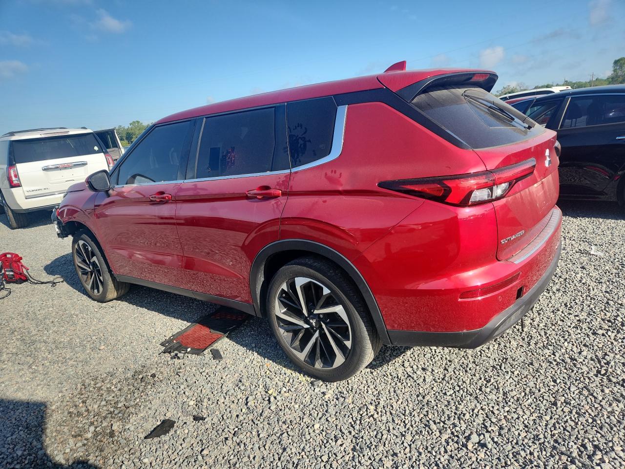 2022 Mitsubishi Outlander Es - zdjęcie 2