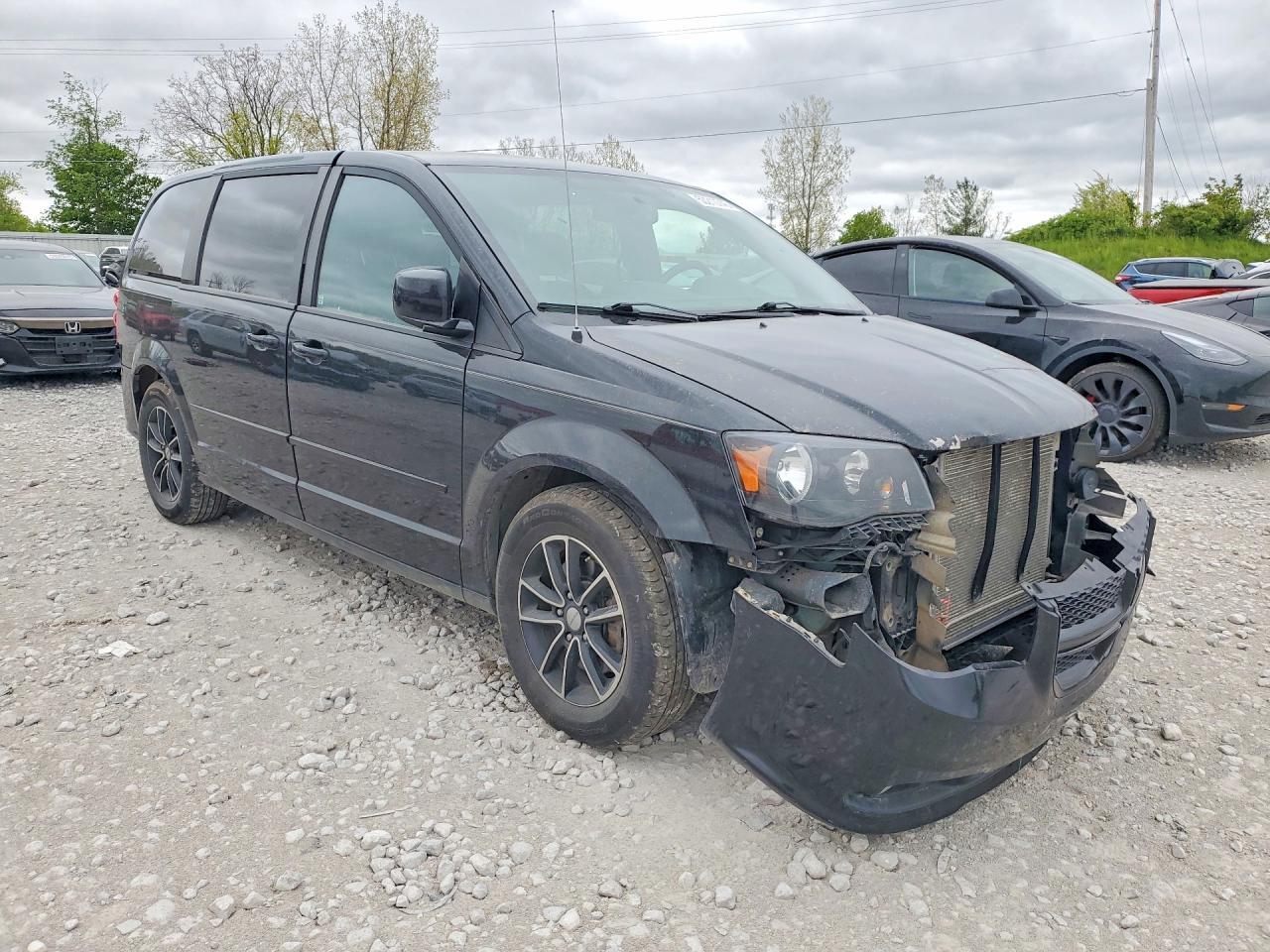2017 Dodge Grand Caravan Gt - zdjęcie 4
