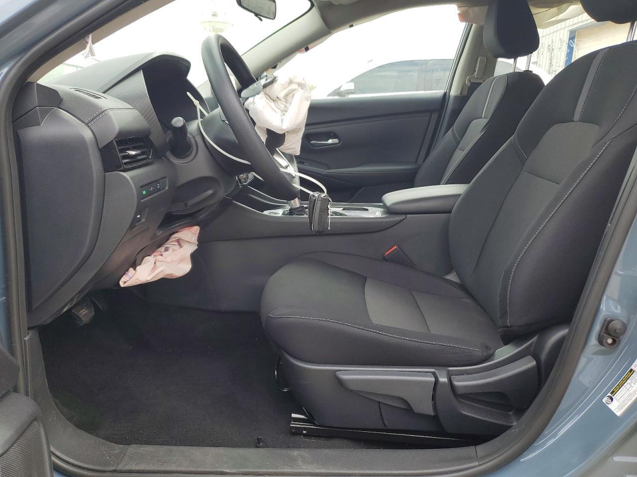 2025 Nissan Sentra Sv - zdjęcie 7