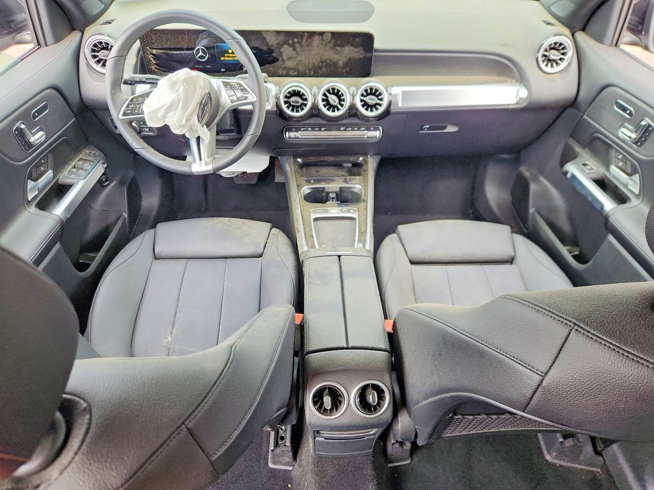 2026 Mercedes-Benz Glb 250 4Matic - zdjęcie 8