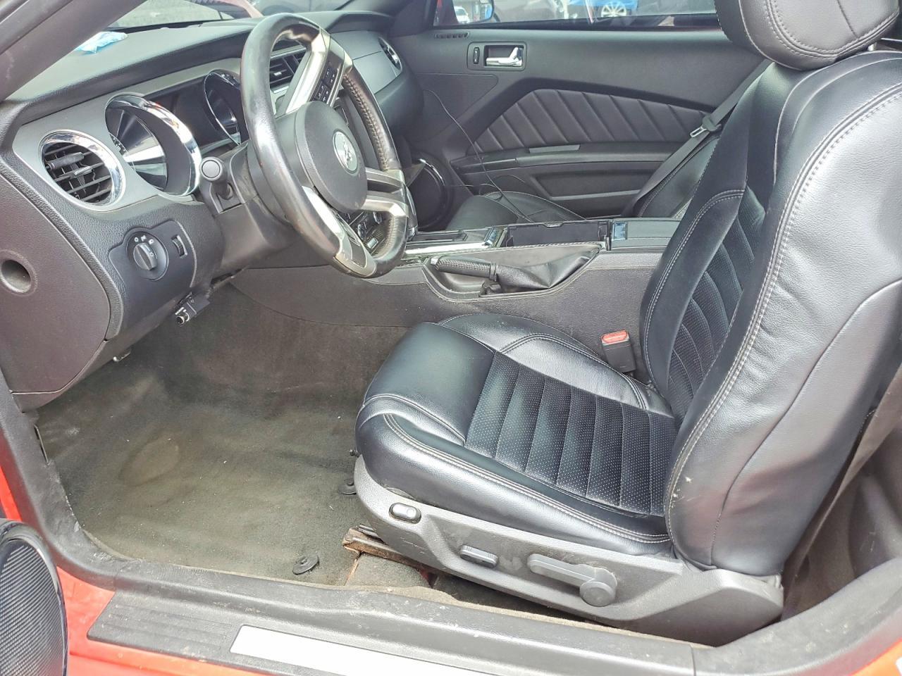 2014 Ford Mustang - zdjęcie 7