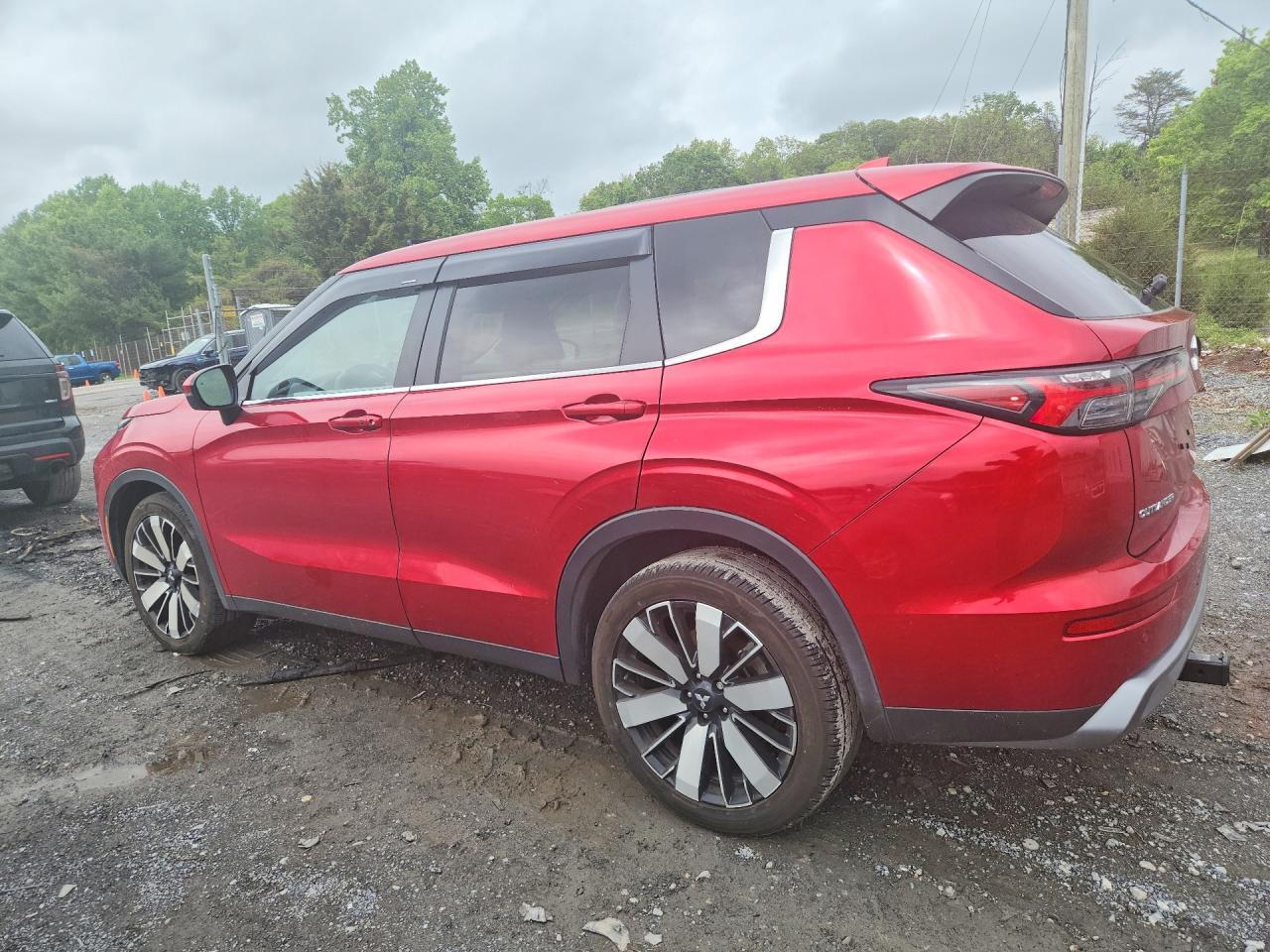 2025 Mitsubishi Outlander Se - zdjęcie 2