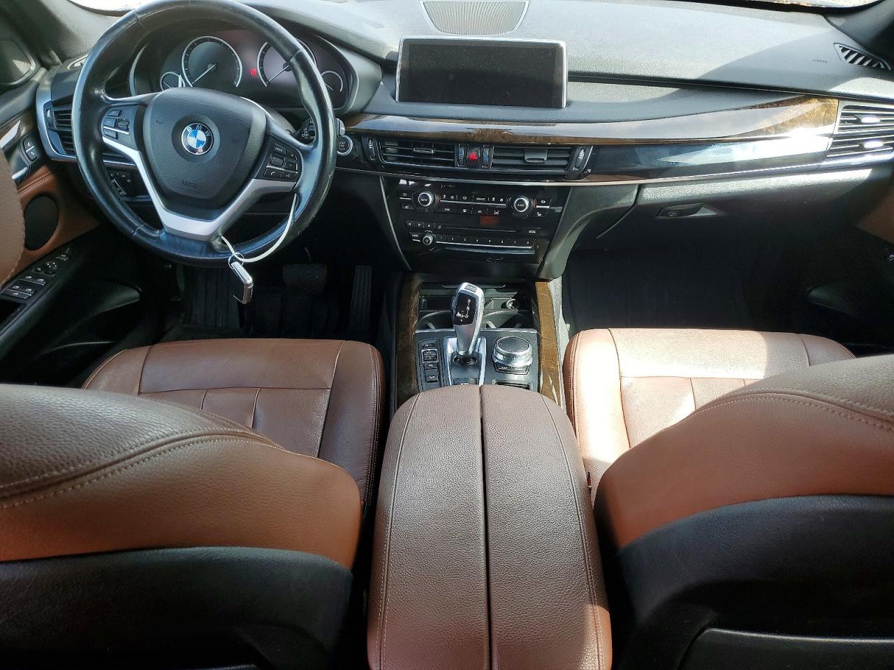 2017 BMW X5 - zdjęcie 8
