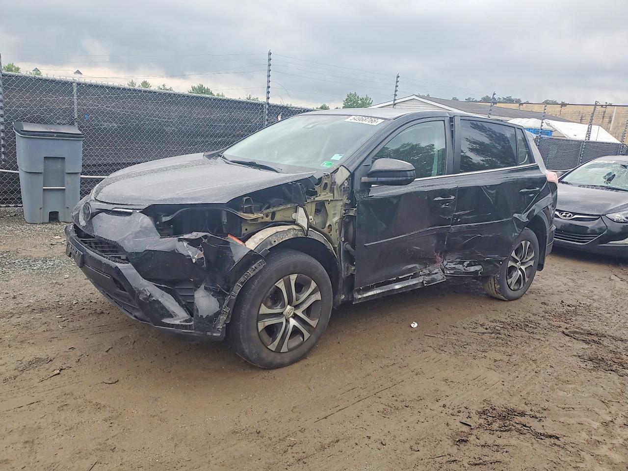 2018 Toyota Rav4 Le - zdjęcie główne