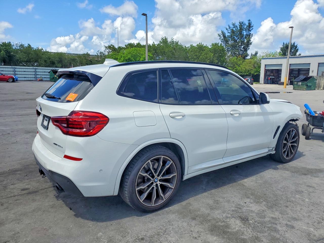 2021 BMW X3 M - zdjęcie 3