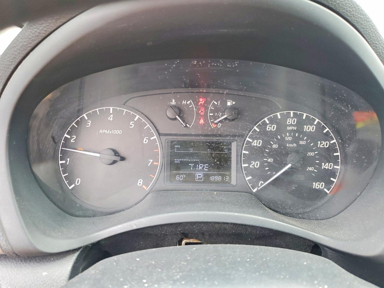 2016 Nissan Sentra S - zdjęcie 9