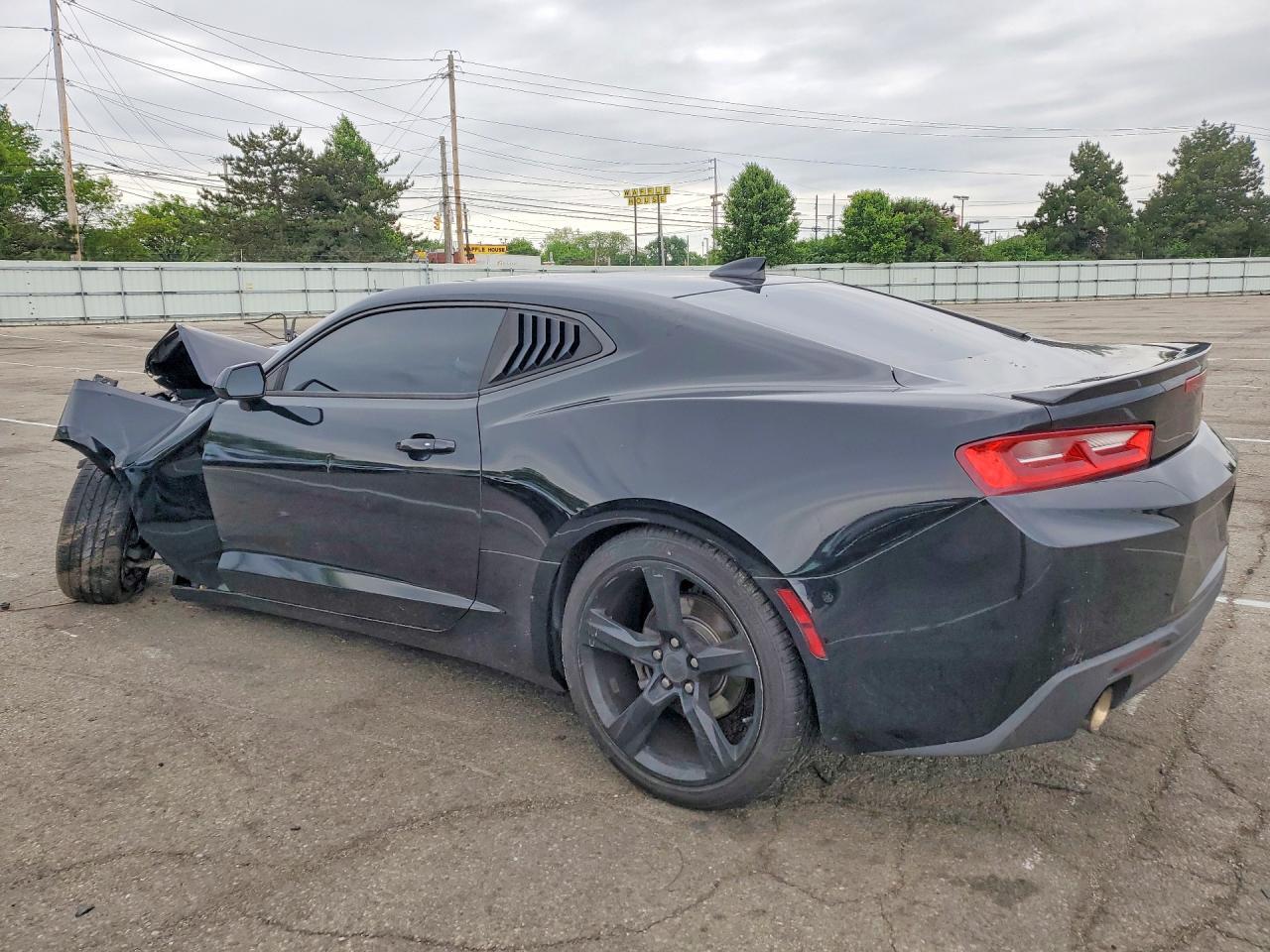 2018 Chevrolet Camaro Lt - zdjęcie 2