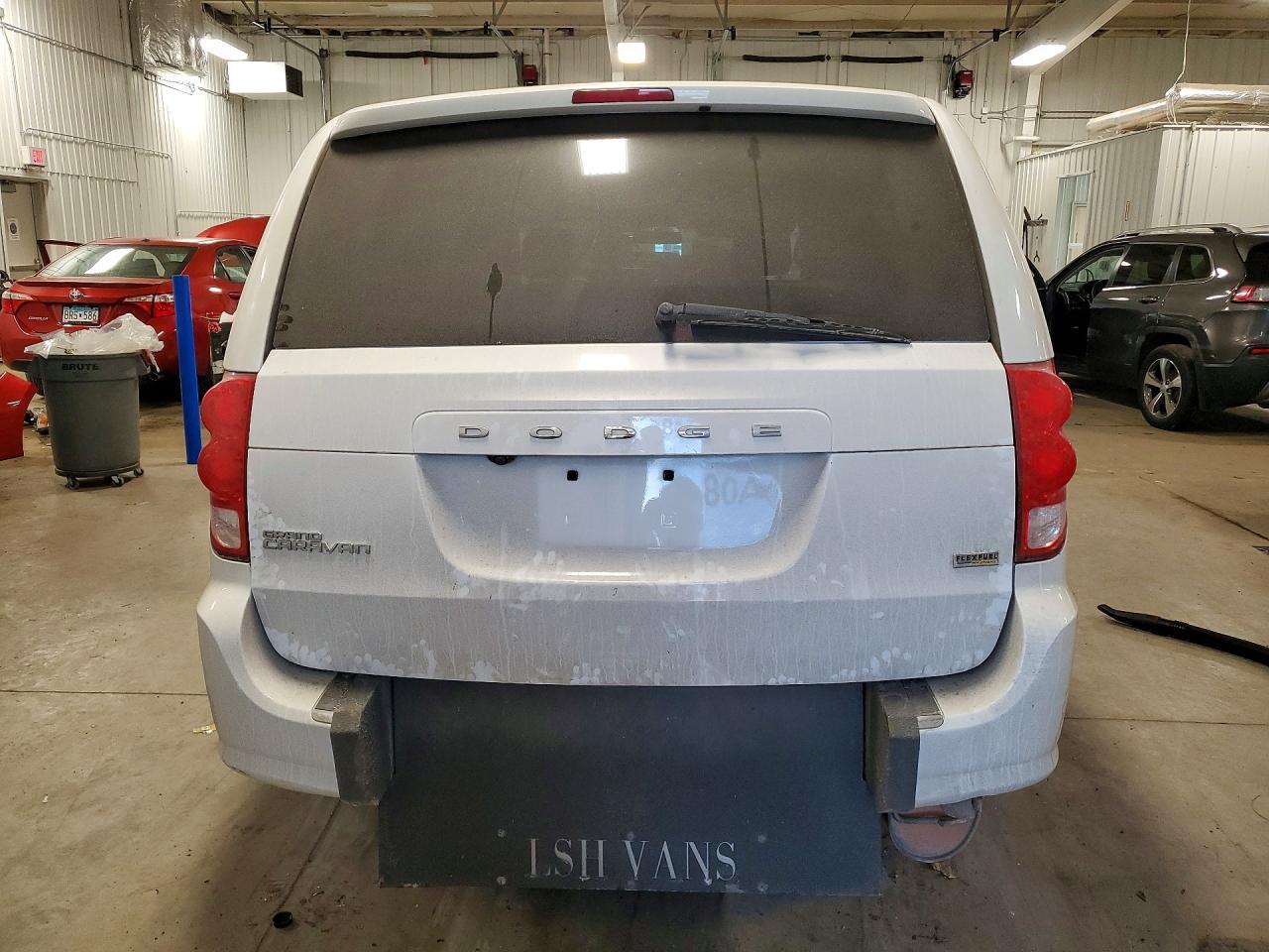 2017 Dodge Grand Caravan Se - zdjęcie 6