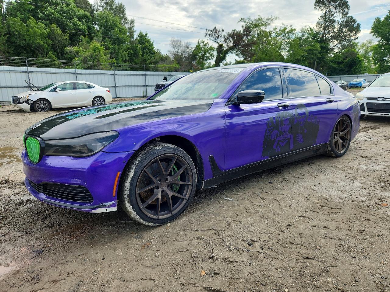 2019 BMW 750 Xi - zdjęcie główne