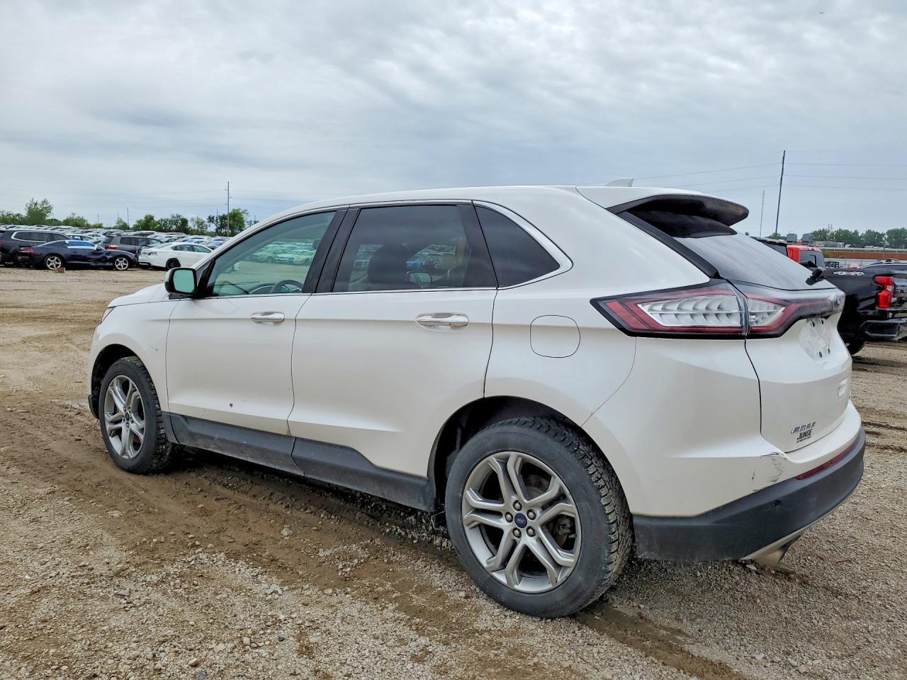 2016 Ford Edge Titanium - zdjęcie 2