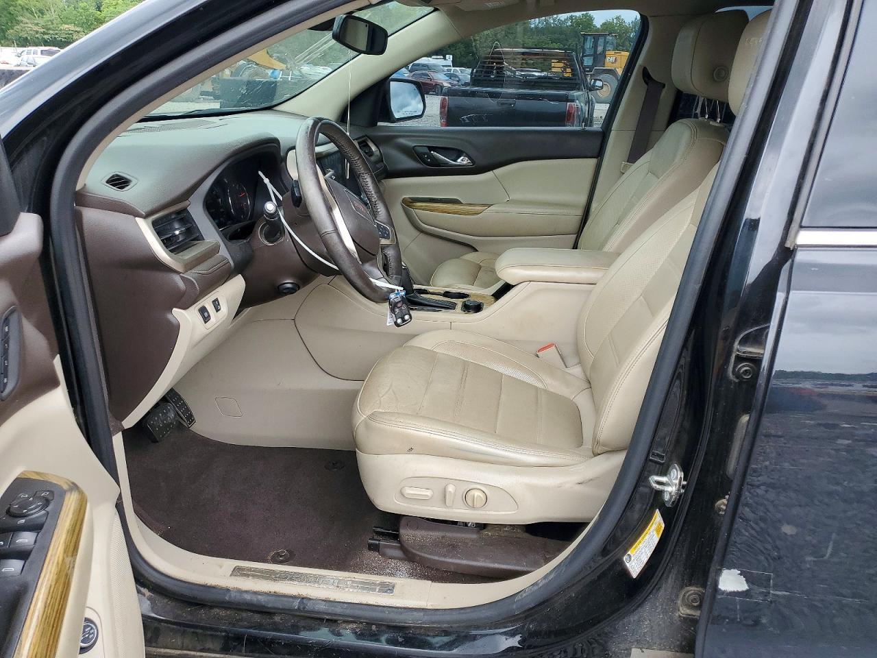 2018 GMC Acadia Denali - zdjęcie 7