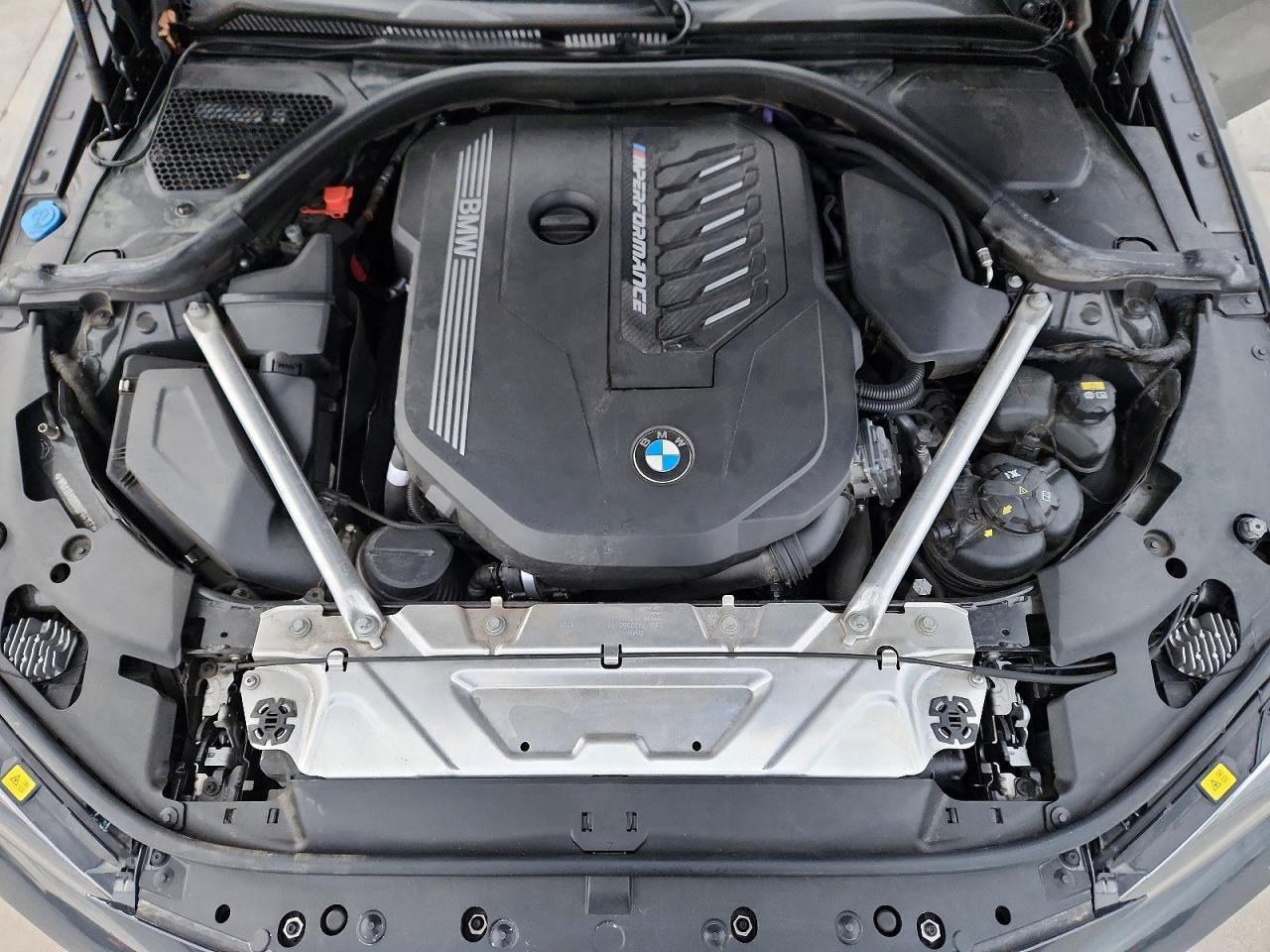 2021 BMW M440Xi - zdjęcie 11