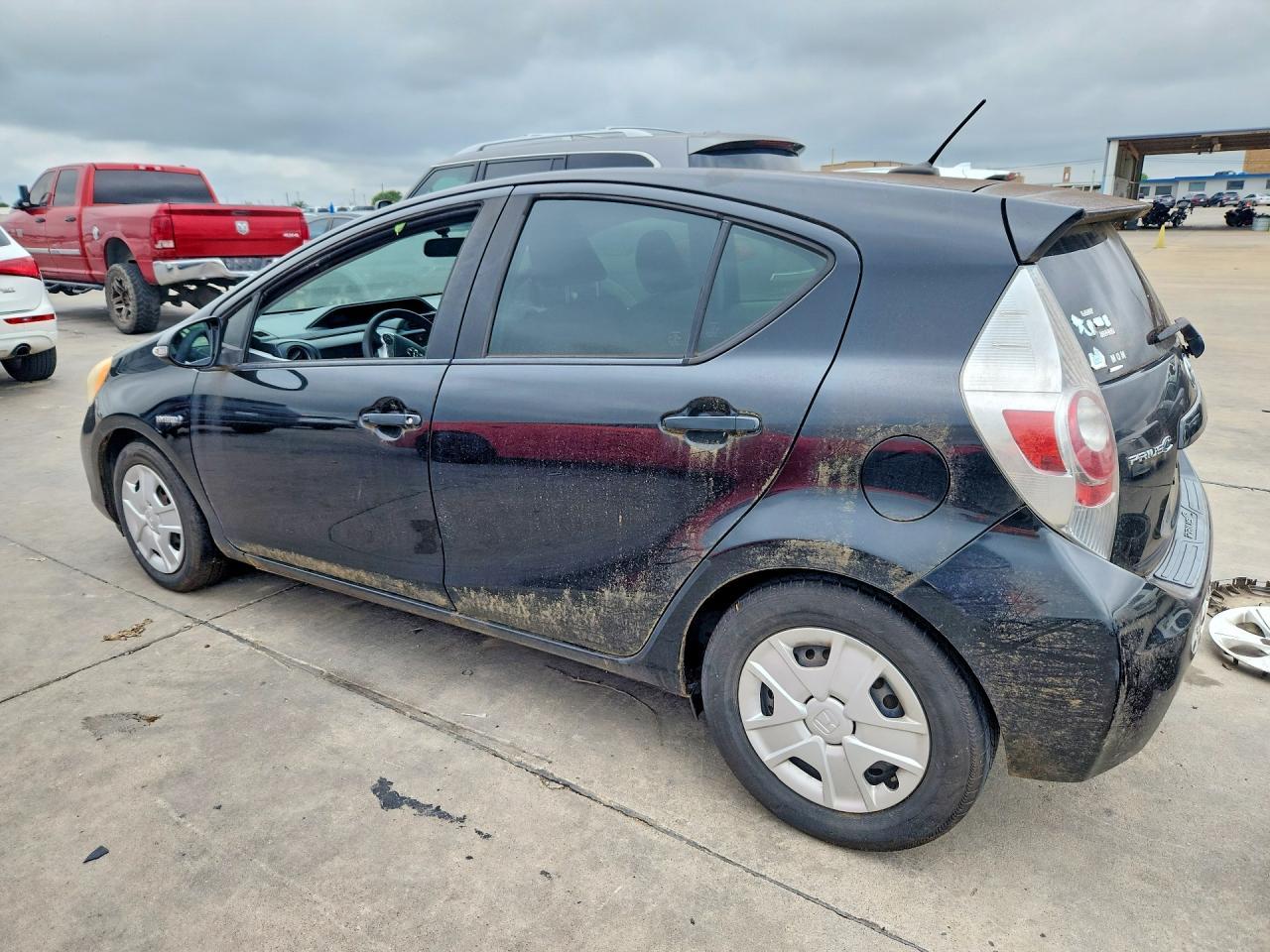 2013 Toyota Prius C Three - zdjęcie 2