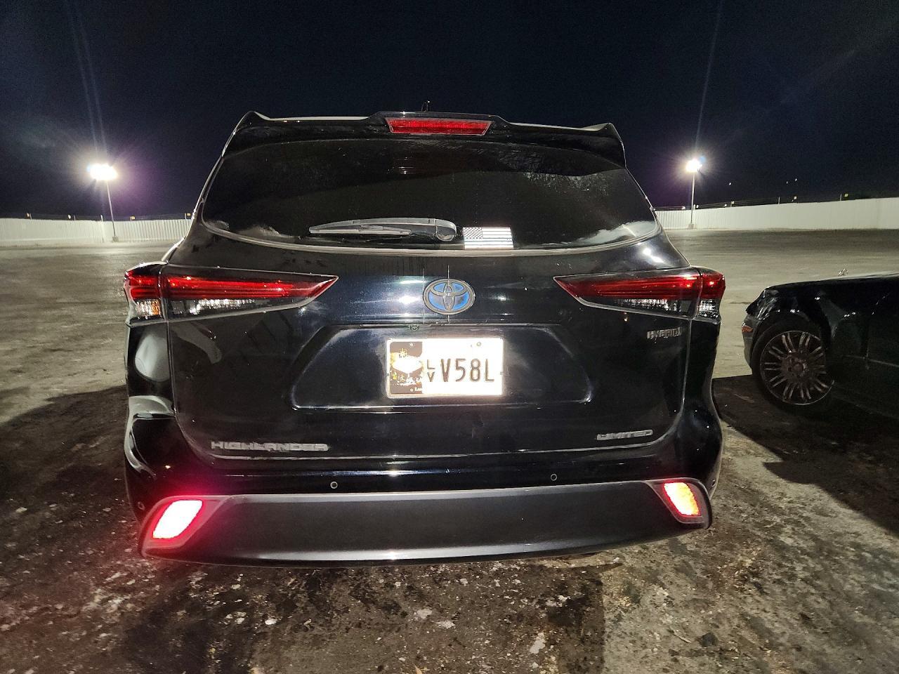 2021 Toyota Highlander Hybrid Limited - zdjęcie 6