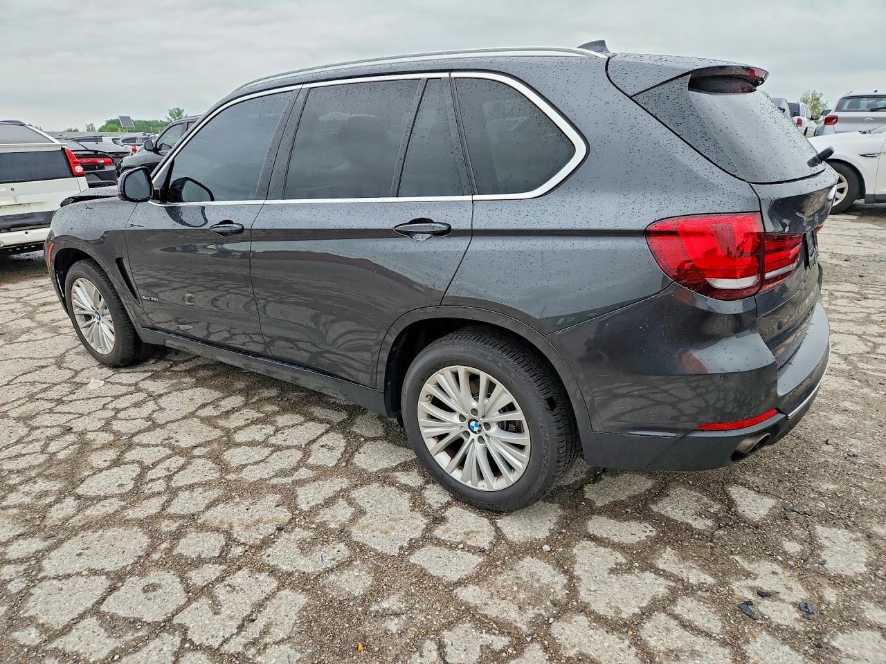 2016 BMW X5 xDrive35I - zdjęcie 2