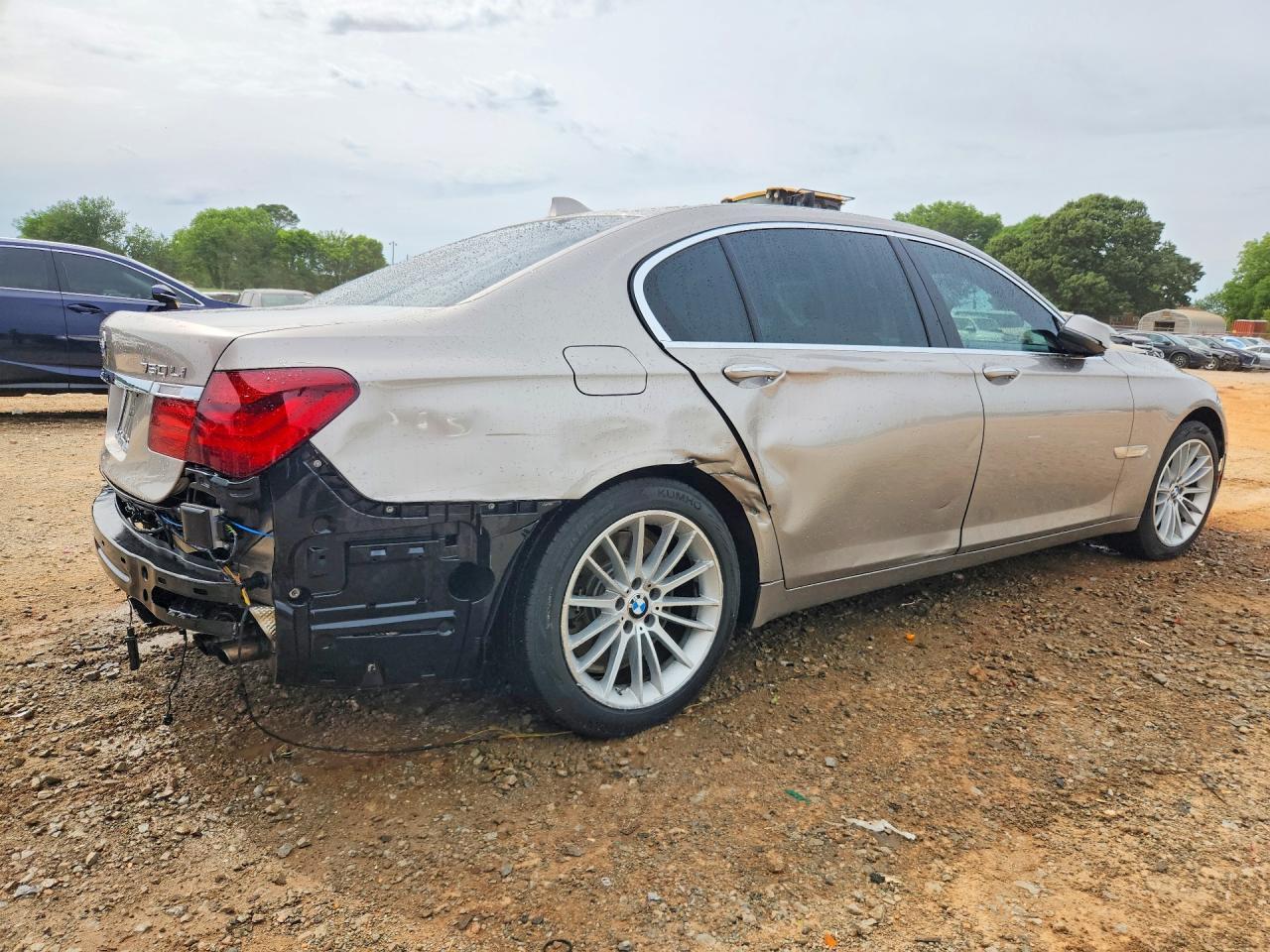 2014 BMW 750 Li - zdjęcie 3