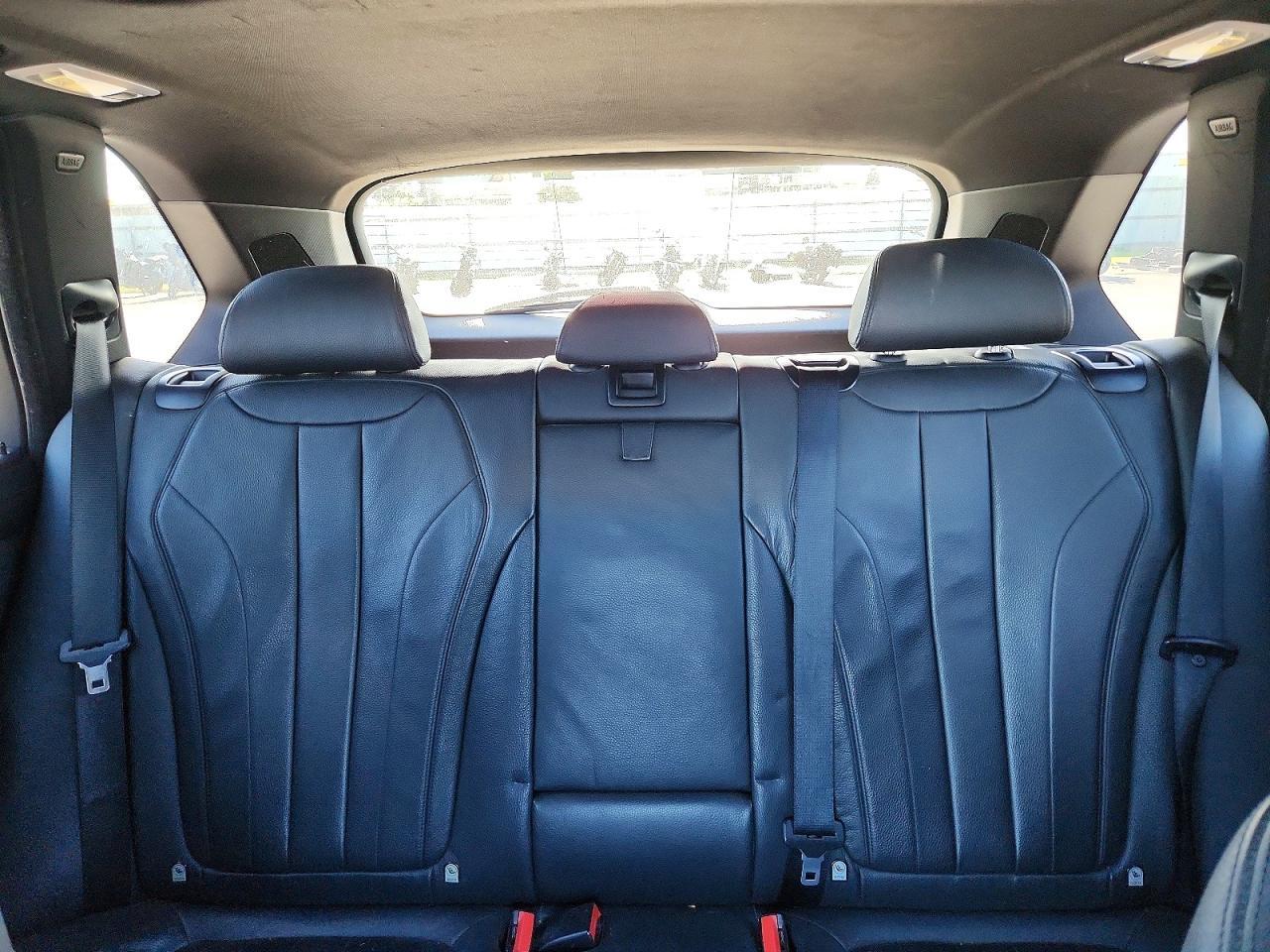 2015 BMW X5 xDrive50I - zdjęcie 10