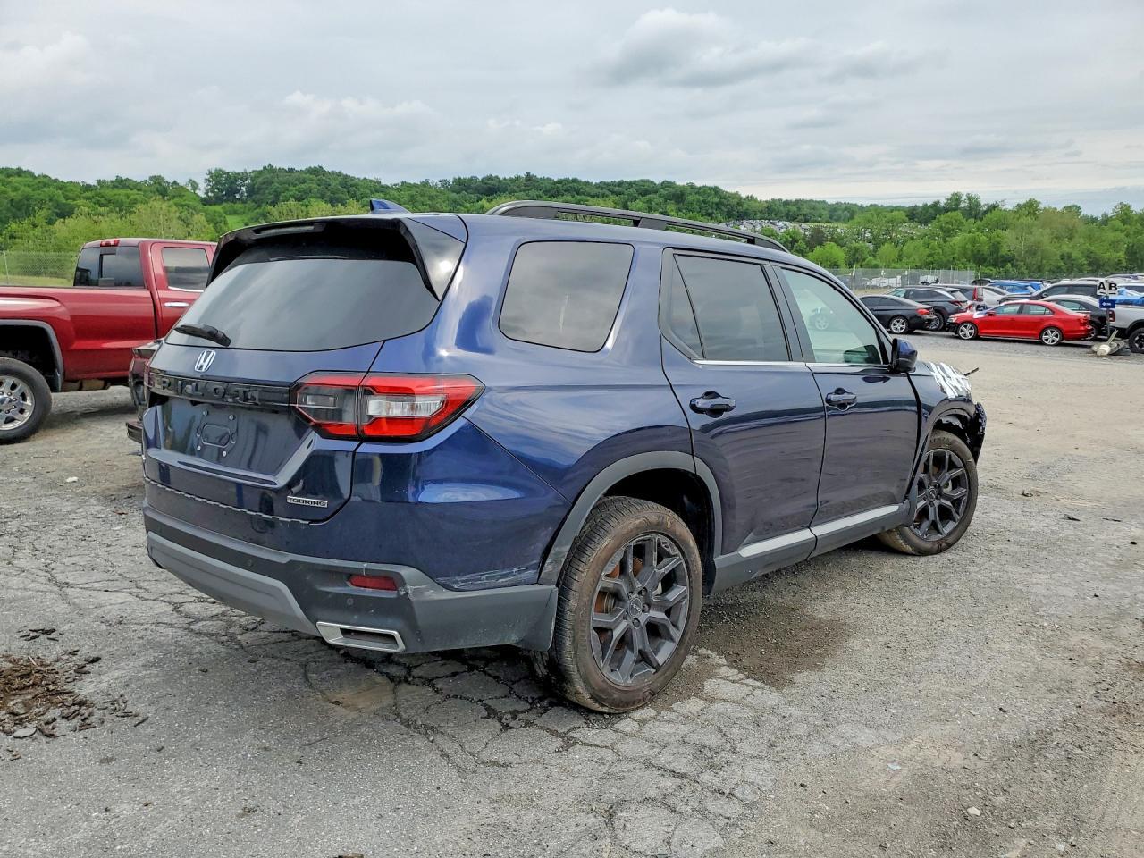2025 Honda Pilot Touring - zdjęcie 3
