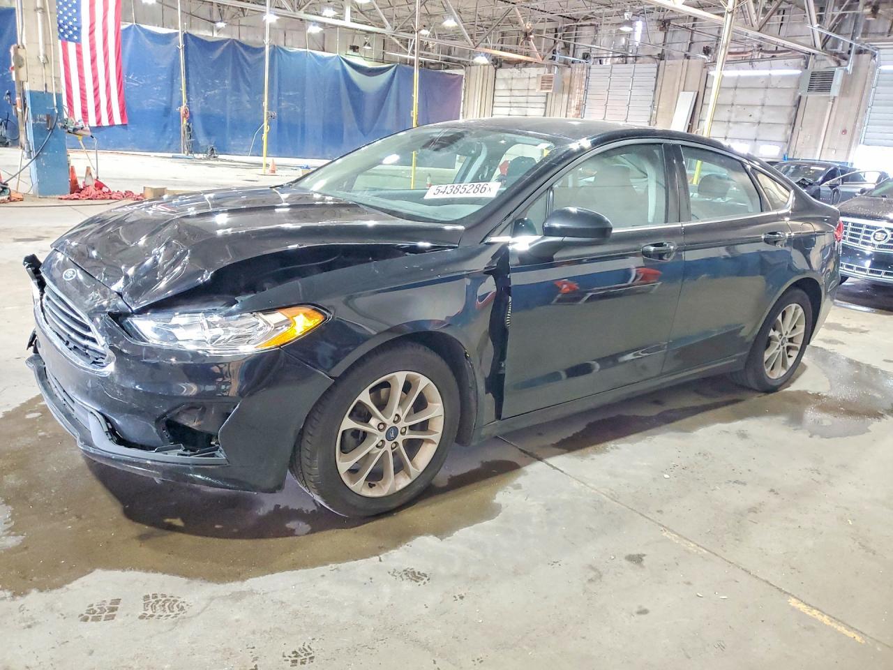 2020 Ford Fusion Se - zdjęcie główne
