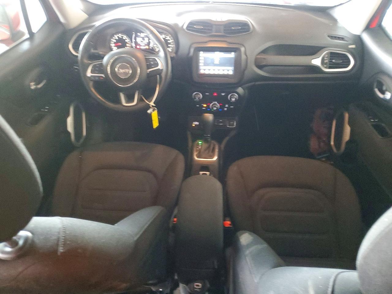 2020 Jeep Renegade Latitude - zdjęcie 8
