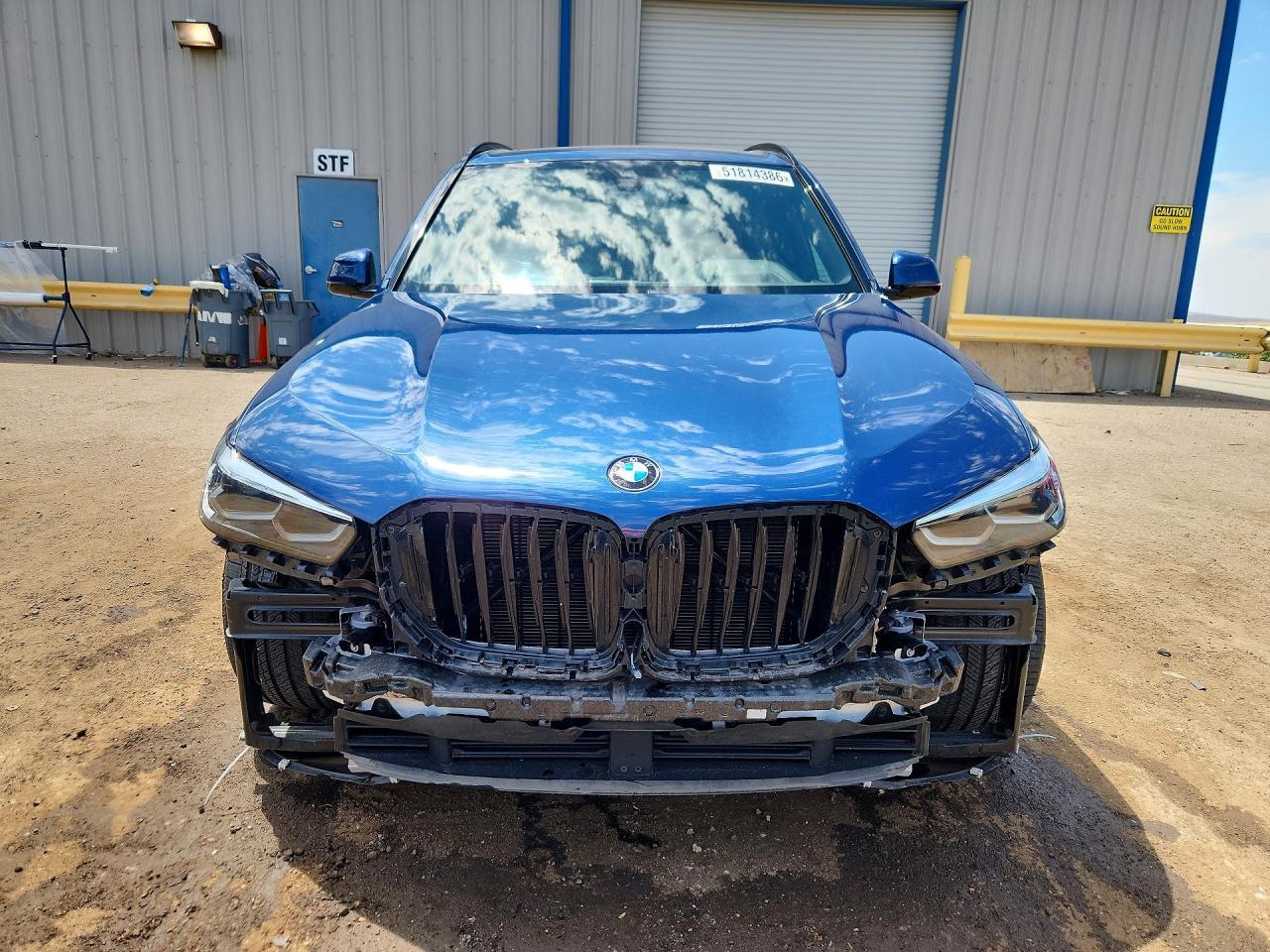 2022 BMW X5 xDrive40I - zdjęcie 5