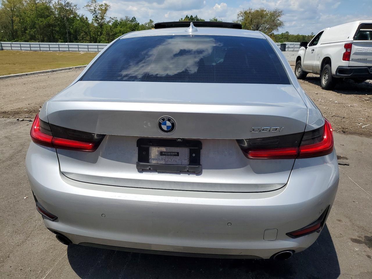 2020 BMW 330I - zdjęcie 6
