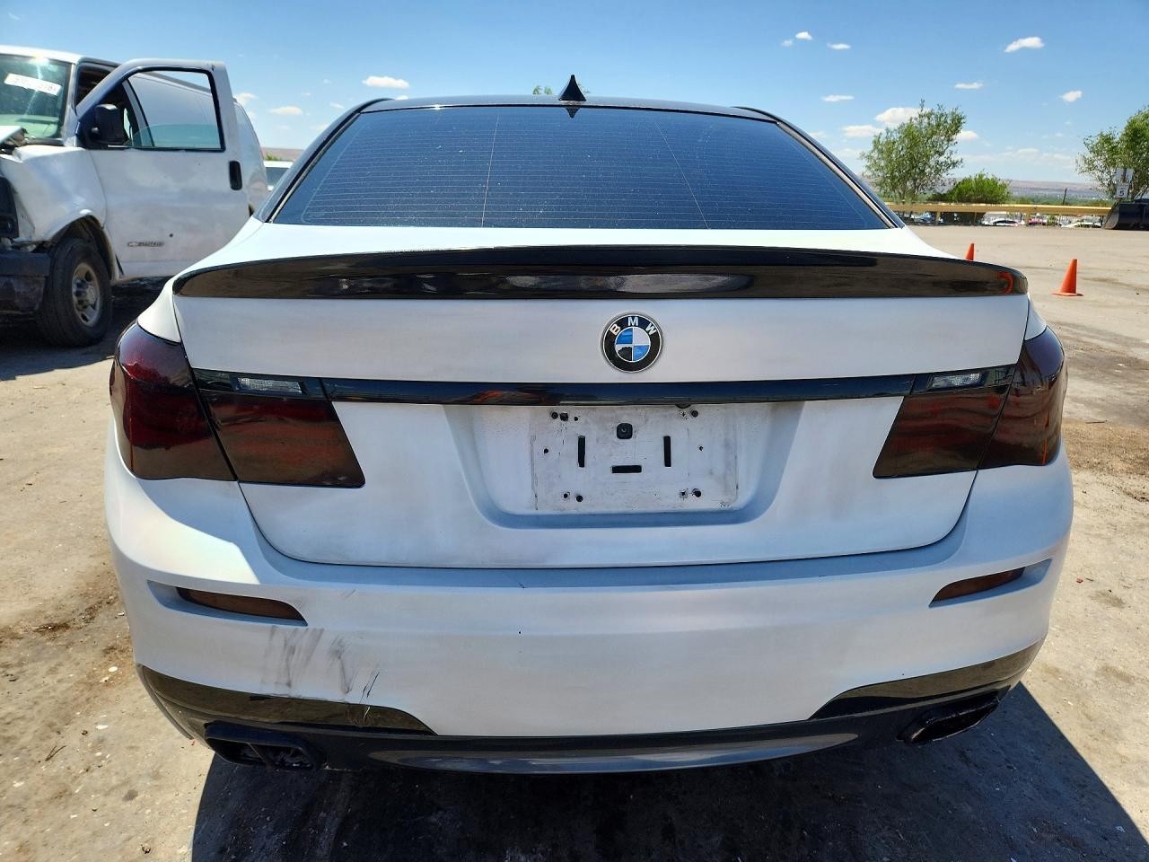 2013 BMW 740 I - zdjęcie 6