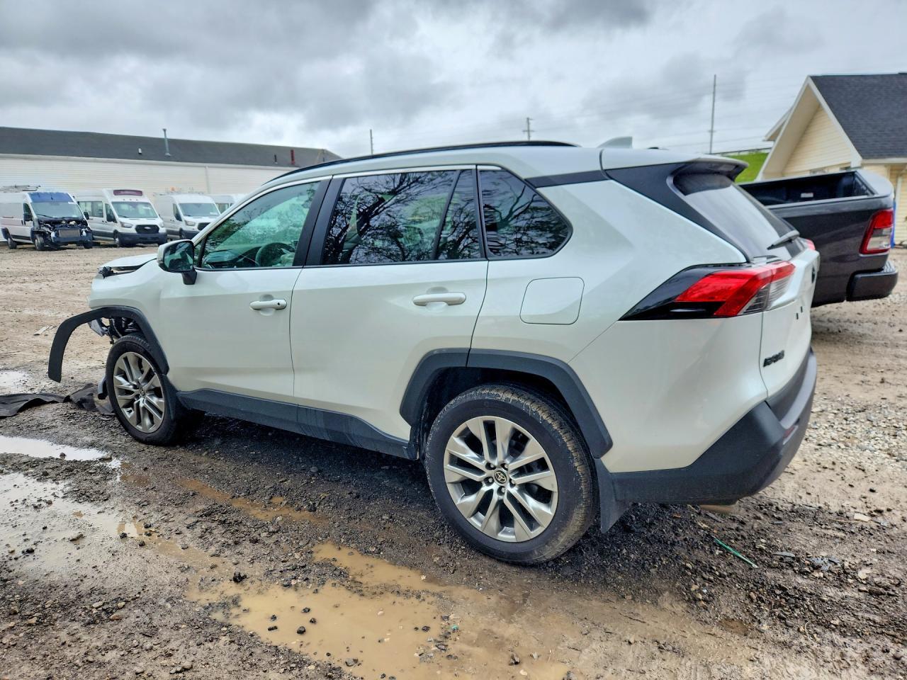 2023 Toyota Rav4 Xle Premium - zdjęcie 2