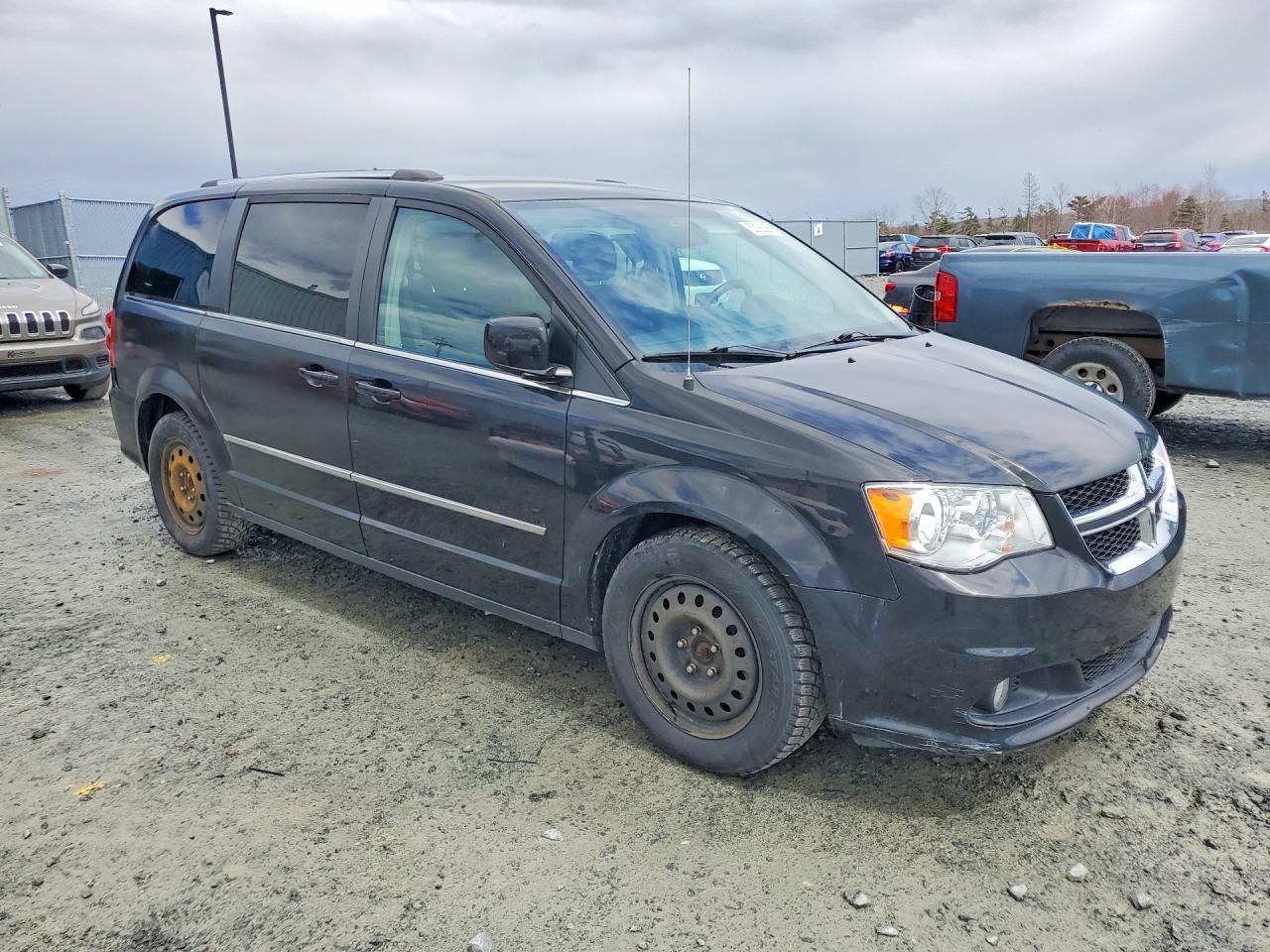 2015 Dodge Grand Caravan Crew - zdjęcie 4
