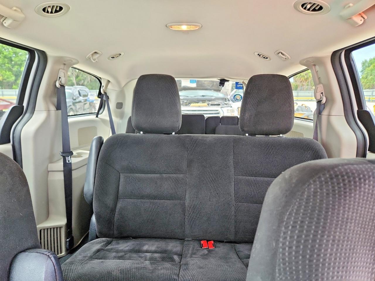 2017 Dodge Grand Caravan Se - zdjęcie 10