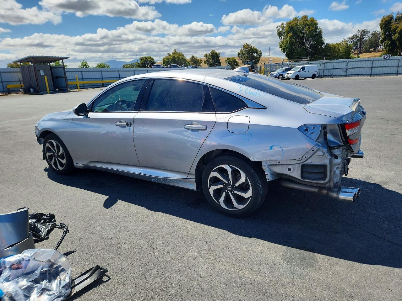 2020 Honda Accord Lx - zdjęcie 2