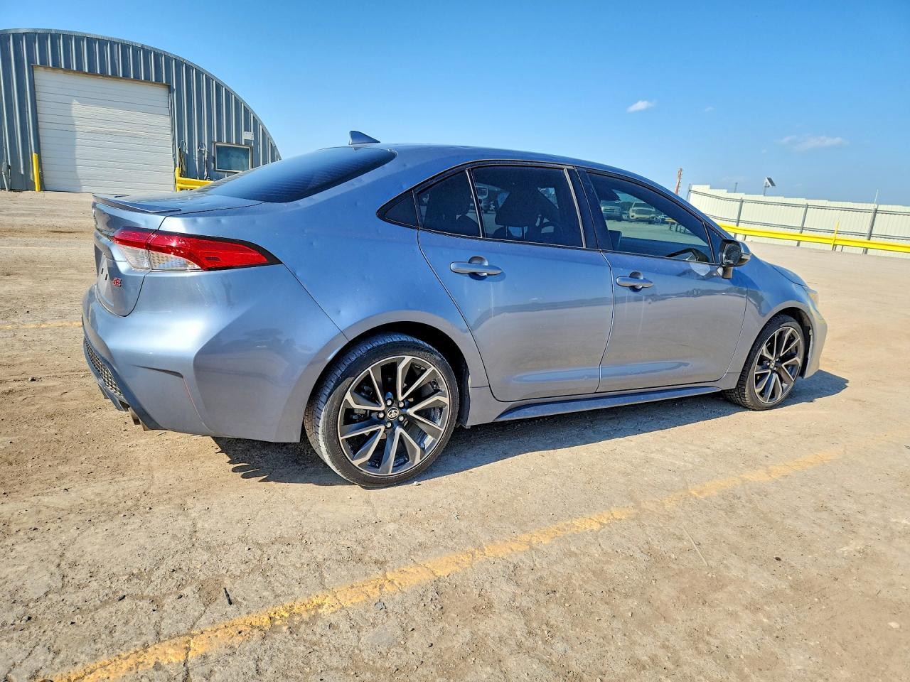 2021 Toyota Corolla Se - zdjęcie 3