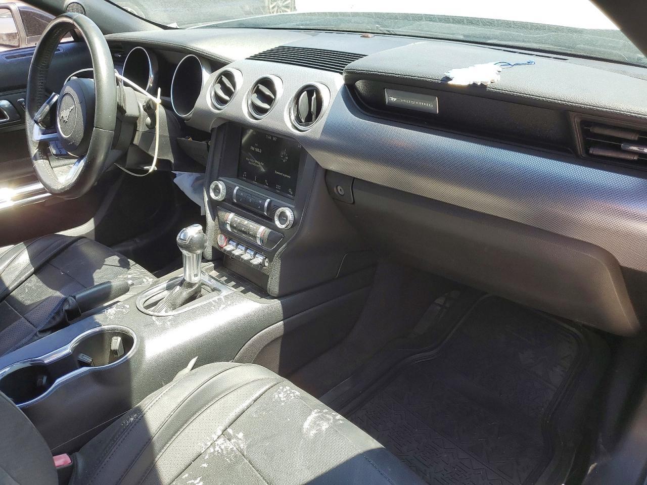 2018 Ford Mustang - zdjęcie 8