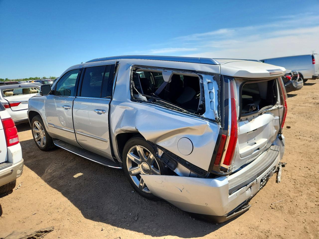 2019 Cadillac Escalade Esv Luxury - zdjęcie 2