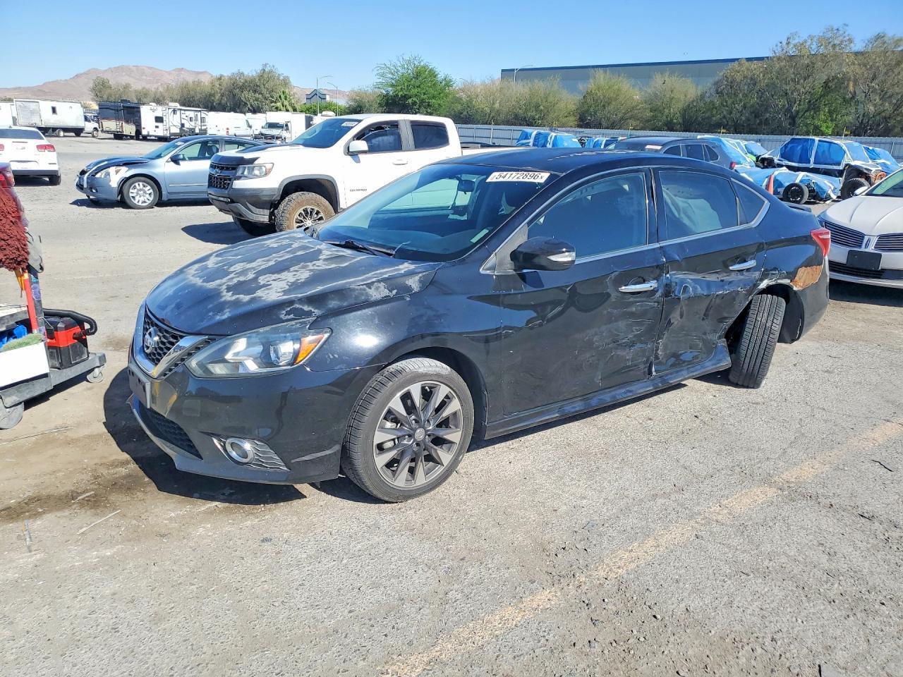 2016 Nissan Sentra Sr - zdjęcie główne