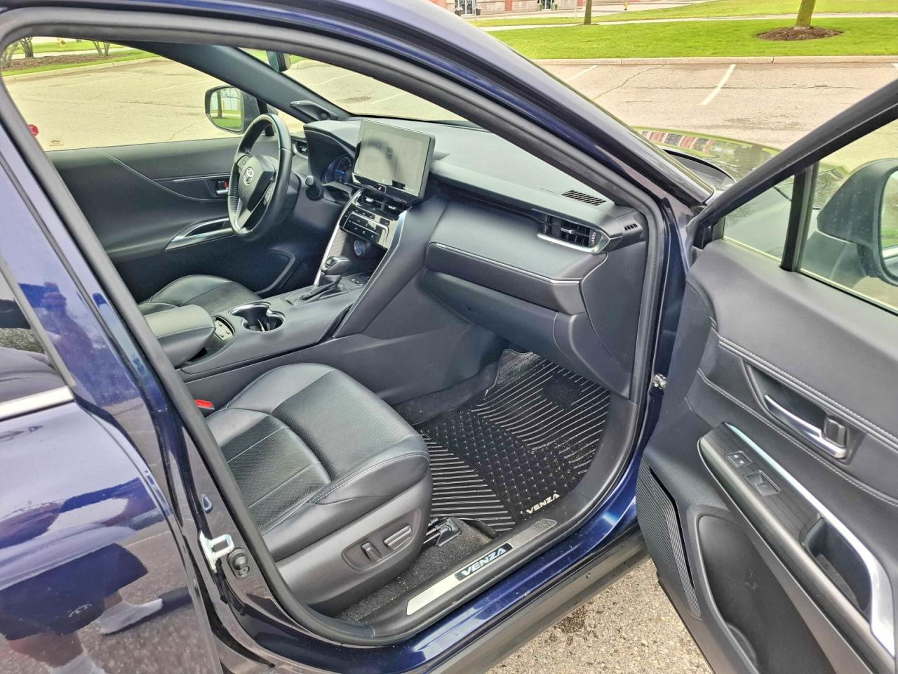 2021 Toyota Venza Le - zdjęcie 5