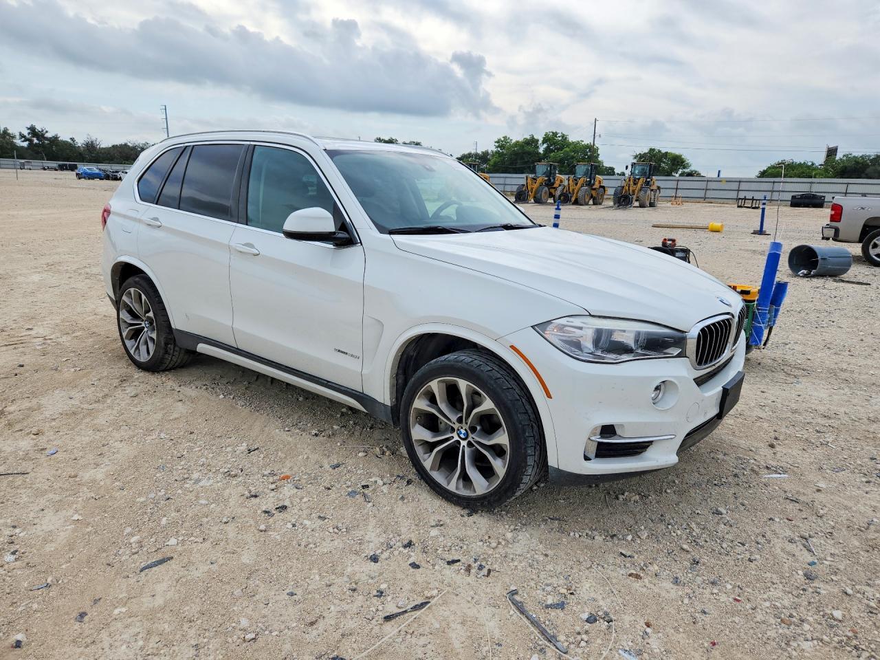 2016 BMW X5 Sdrive35I - zdjęcie 4