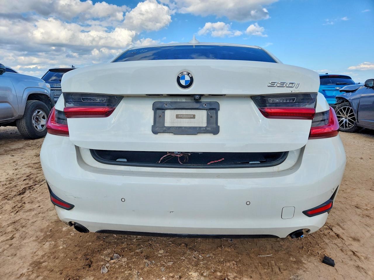 2020 BMW 330I - zdjęcie 6