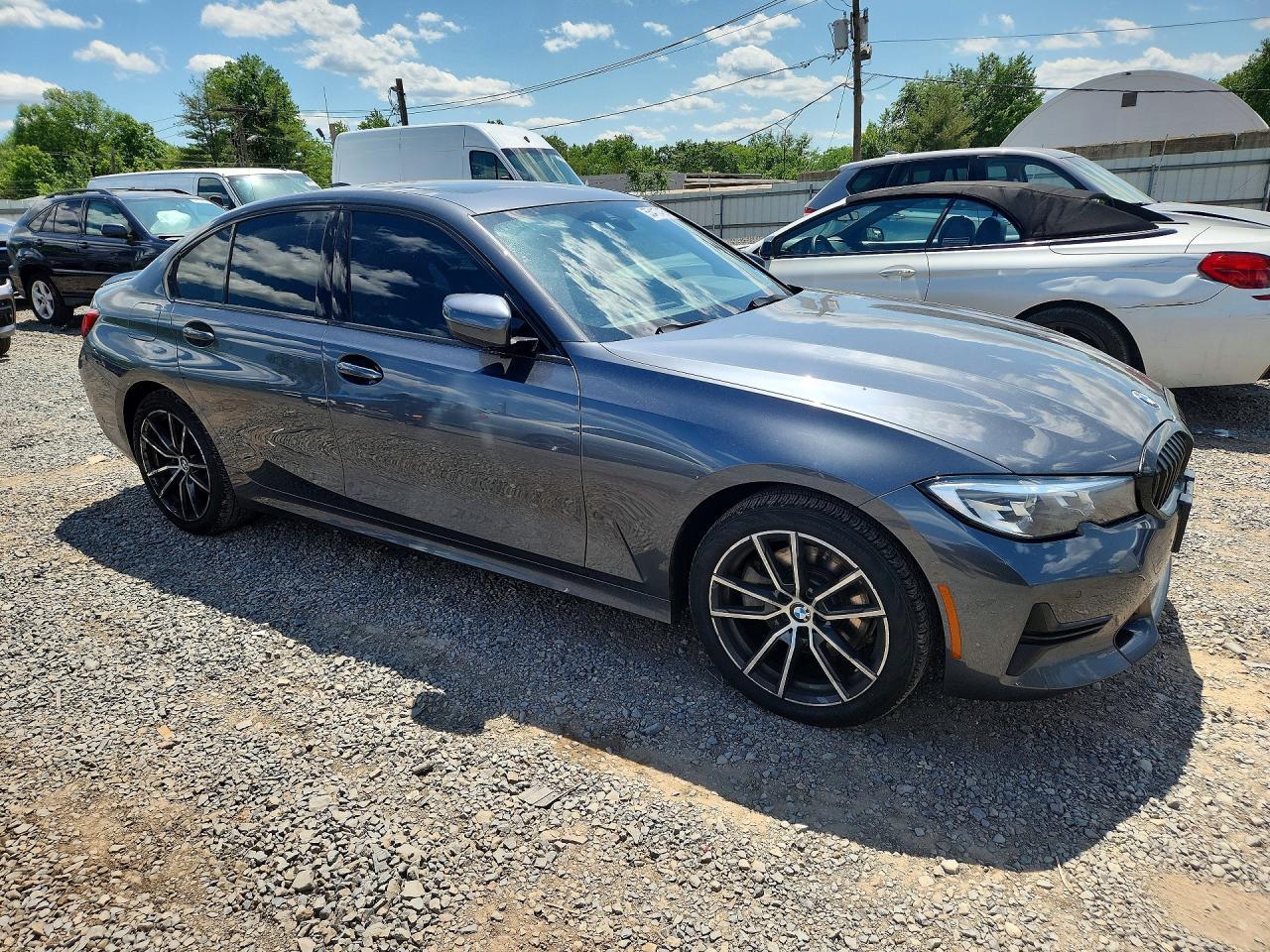 2020 BMW 330Xi - zdjęcie 4